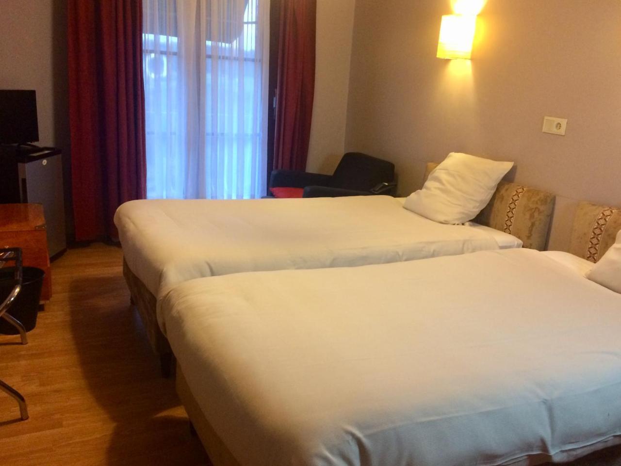 Hotel La Venerie Virton Eksteriør bilde