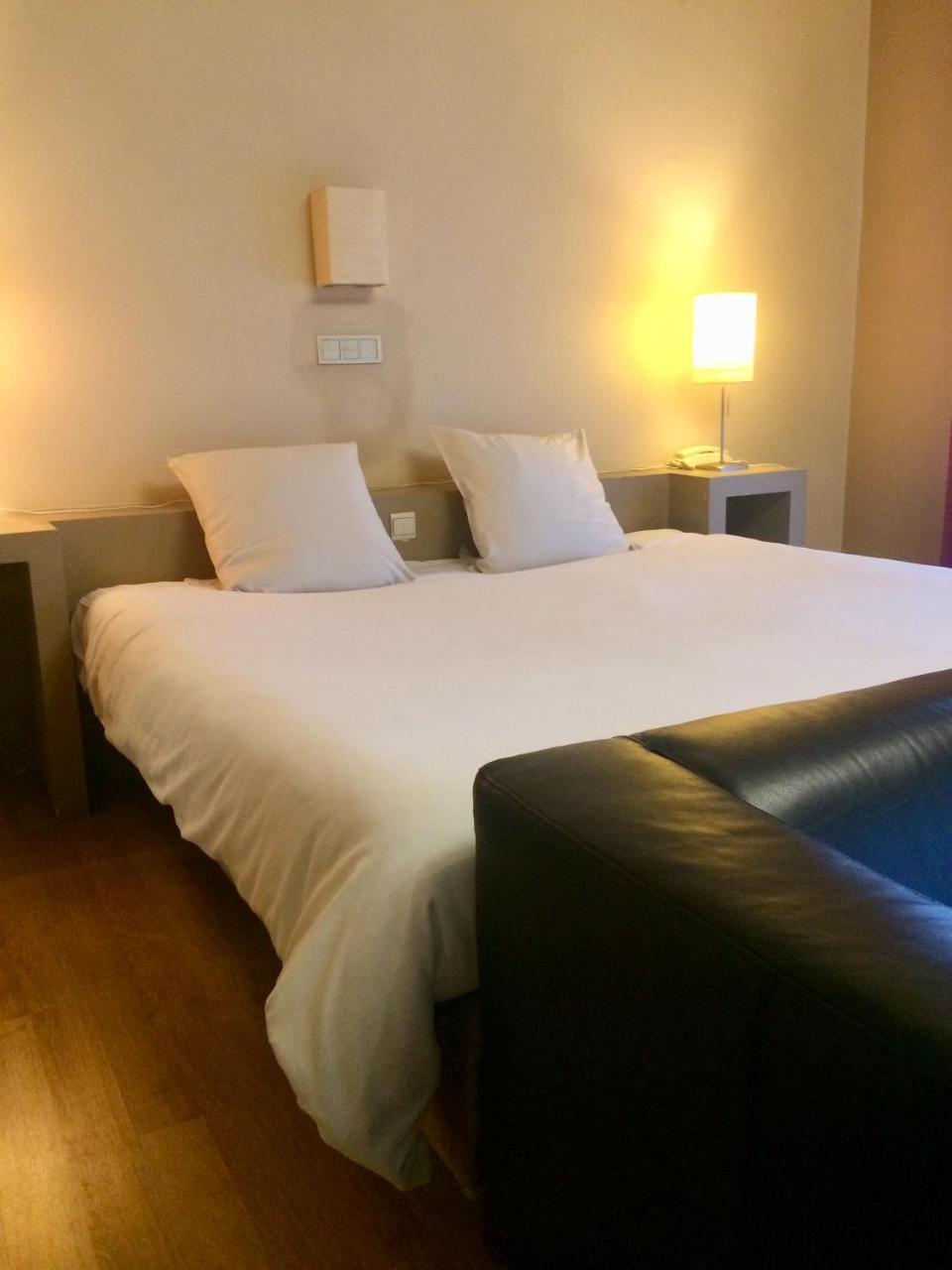 Hotel La Venerie Virton Eksteriør bilde